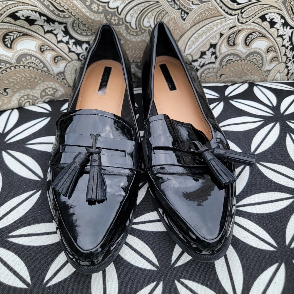 Black Tahari Loafers